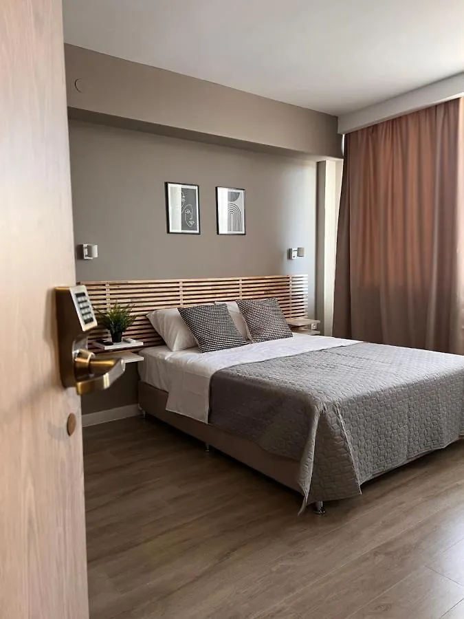 Luxor Premium Suites Saloniki 3*,